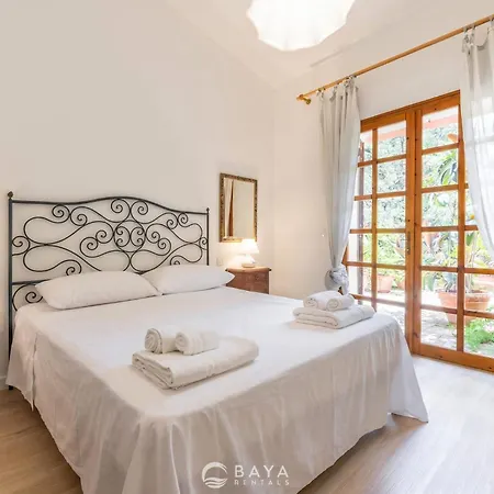 Villa Atzeni - Terrace, Two Patios&lush Garden