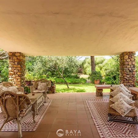 Villa Atzeni - Terrace, Two Patios & Lush Garden