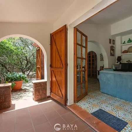 Villa Atzeni - Terrace, Two Patios&lush Garden Notteri