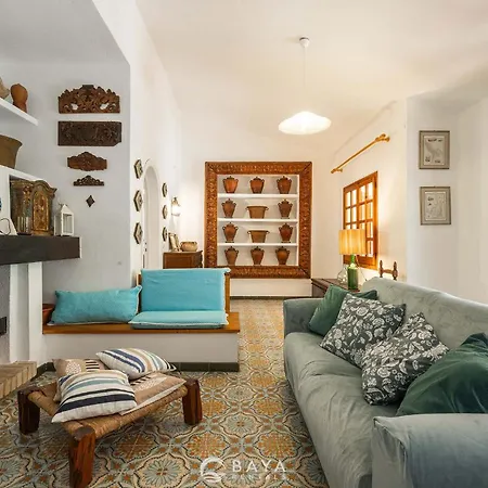 Villa Atzeni - Terrace, Two Patios&lush Garden
