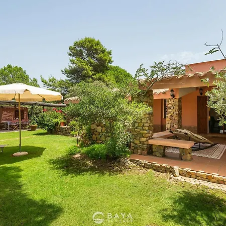 Atzeni - Terrace, Two Patios & Lush Garden *