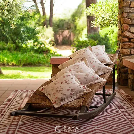 Atzeni - Terrace, Two Patios & Lush Garden
